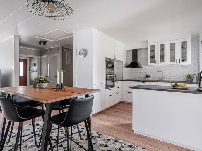 vingesgatan-8c-i-l-ngn-s-hofors-kommun-radhus-till-salu-hemnet