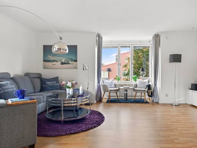 Apartment, 5 rooms, 110 m²