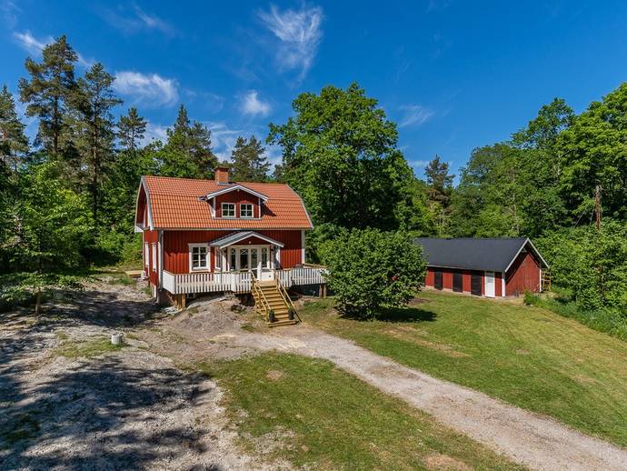 3 rok · 143 m² · Tjustgöls gård 5
