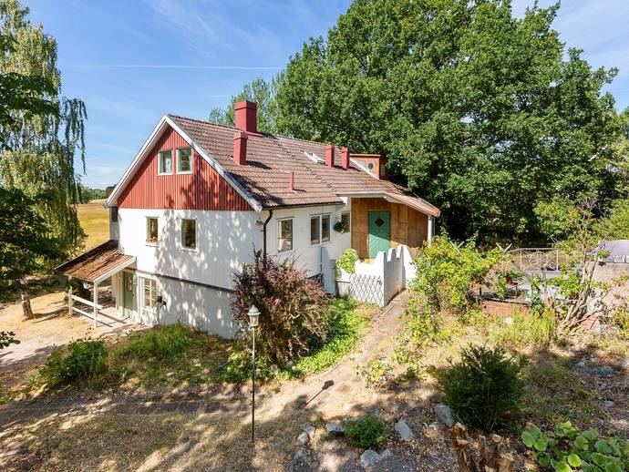 7 rok · 225 m² · Enbybacken 1