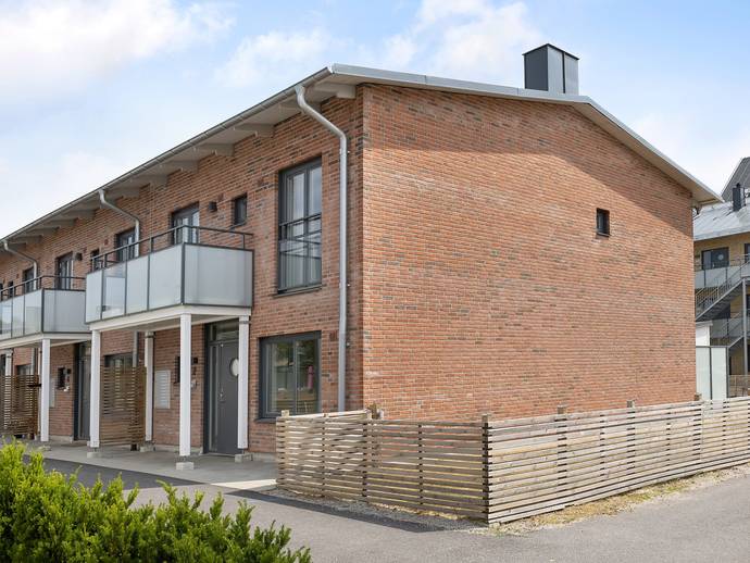 Halmgränd 2 i Vikhem, Staffanstorps kommun radhus till salu