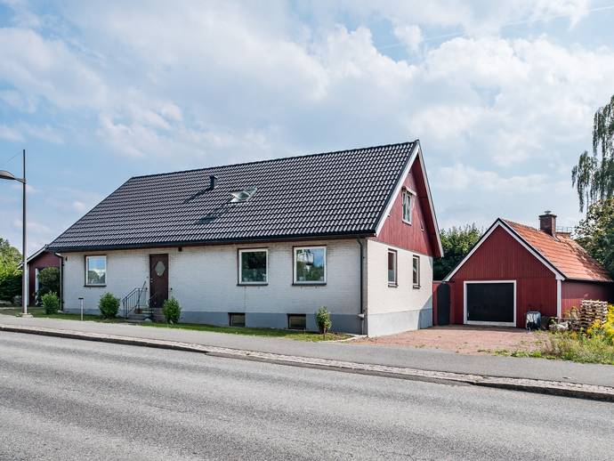 7 rok · 167 m² · Hjärsåsvägen 4