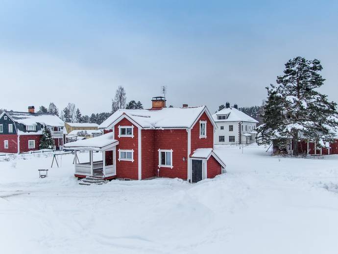 3 rok · 70 m² · Folkets hus väg 4