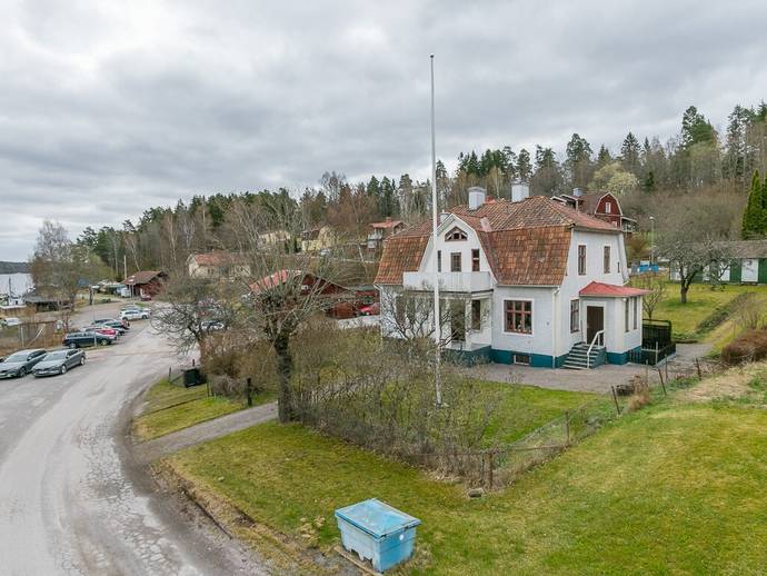 8 rok · 188 m² · Bergs Backe 5
