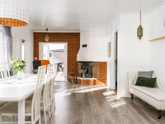 6 rok · 148 m² · Hållarnäsvägen 15