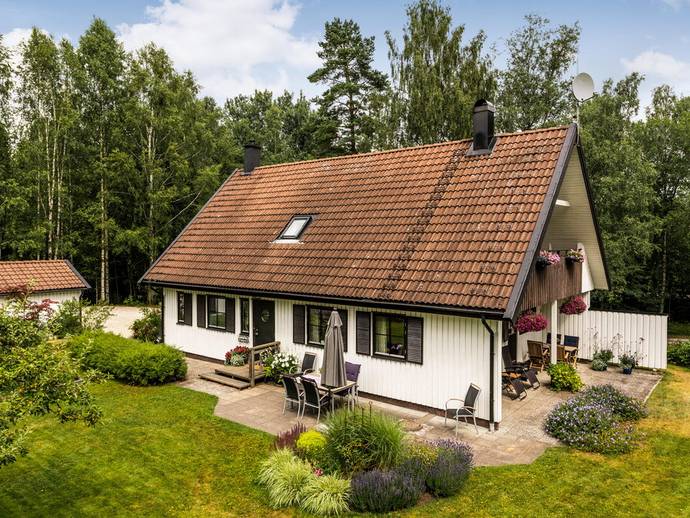 5 rok · 156 m² · Steneby kyrkskola 1