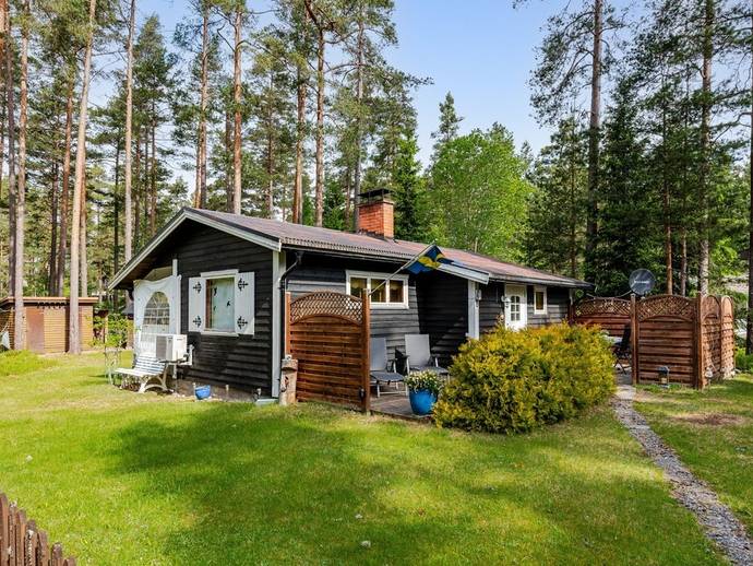 Bredsjön Blåbärsstigen 8 i Hökensås, Tidaholms kommun - fritidshus till ...