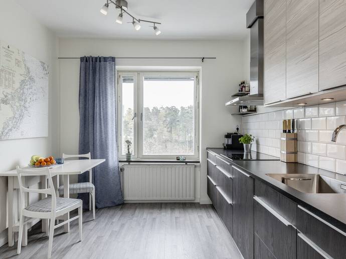 2,5 rok · 61,5 m² · August wahlströms väg 13, 1tr