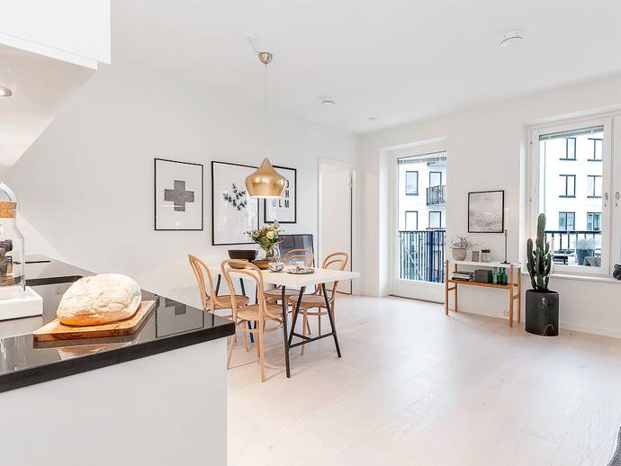 2 rok · 52 m² · Karlslundsvägen 14, vån 3