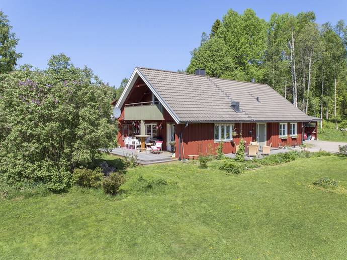 7 rok · 152 m² · Kramsta Per-Jonsbacken 11
