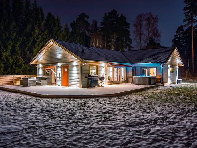 6 rok · 163 m² · Lakevägen 30