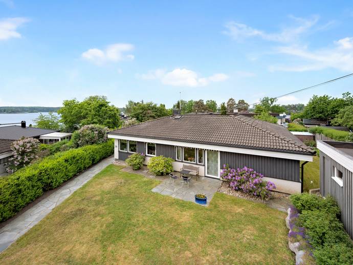 Villa, 4 rum, 142 m²