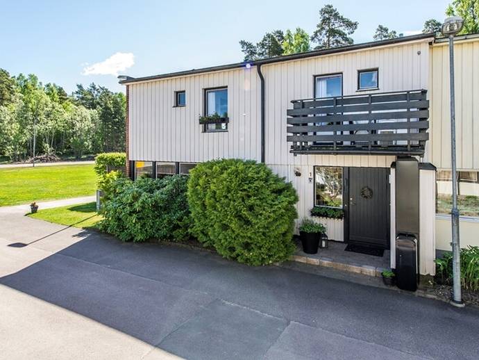 4 rok · 122 m² · Brännmyrsgatan 1