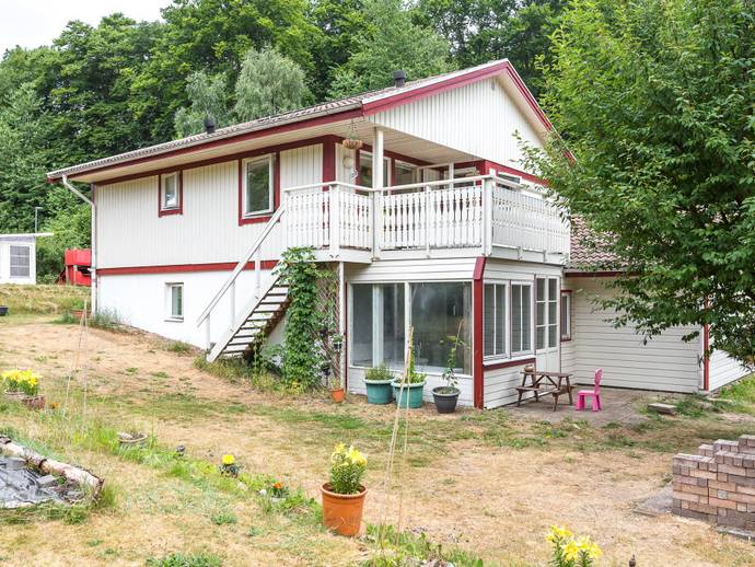 6 rok · 130 m² · Skogsvägen 15