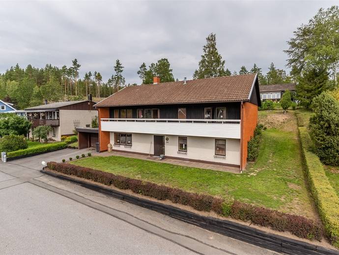7 rok · 171 m² · Högliden 26
