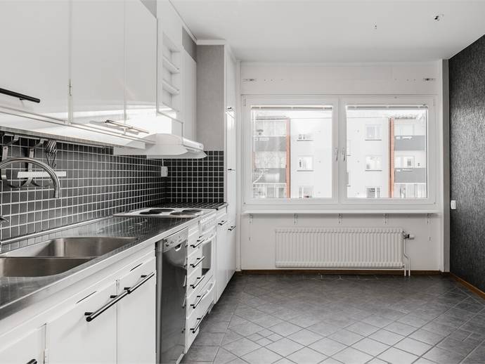 2 rok · 60,5 m² · Hjelmarsrörsgatan 9B
