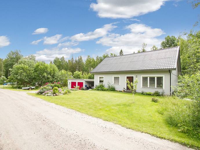 6 rok · 143 m² · Resta 308