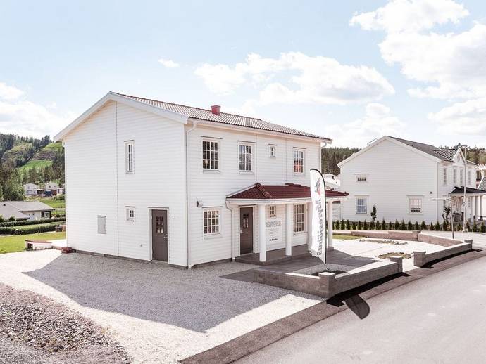 7 rok · 150 m² · Moder Elisabeths väg 16