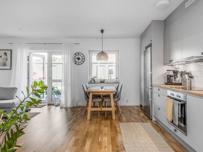 2 rok · 47 m² · Sundbyvägen 13I