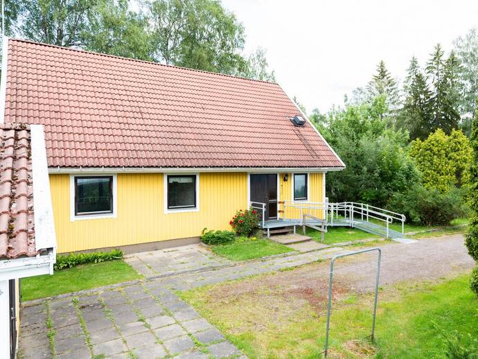 6 rok · 172 m² · Lövnäsvägen 27A