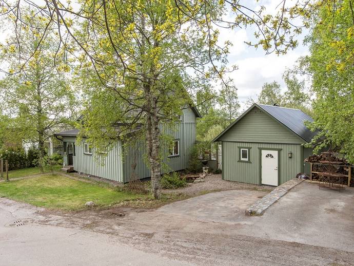 4 rok · 99 m² · Strängvägen 6