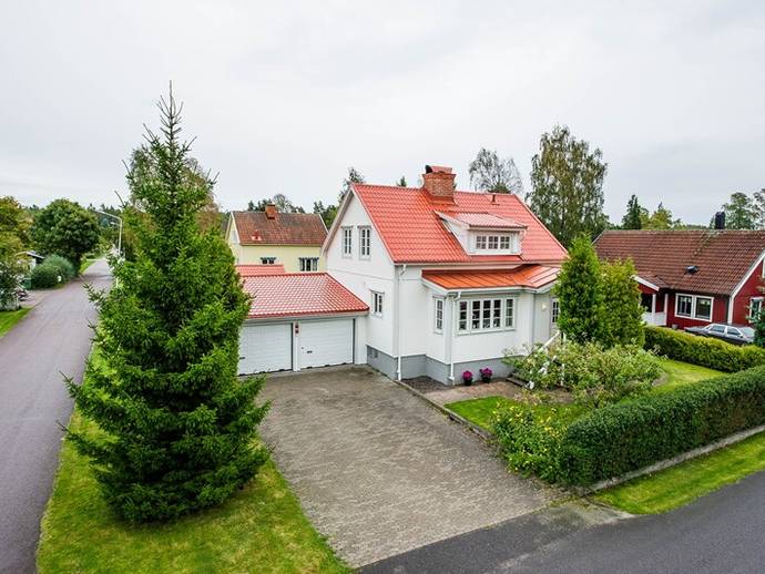 6 rok · 119 m² · Gyllenflyktsvägen 6 B
