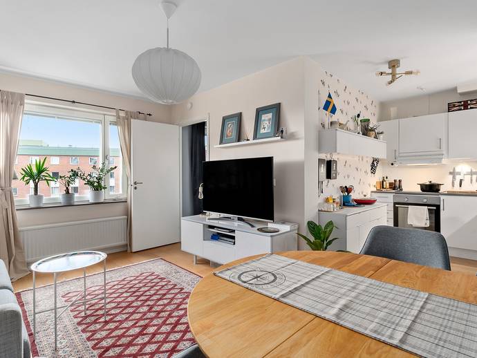 2 rok · 42 m² · Agavägen 12 