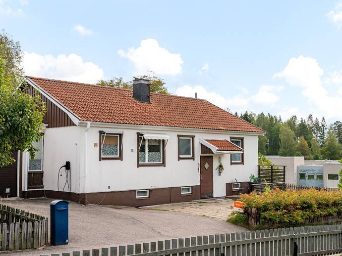 furuv-gen-11-i-hofors-centralt-hofors-kommun-radhus-till-salu-hemnet