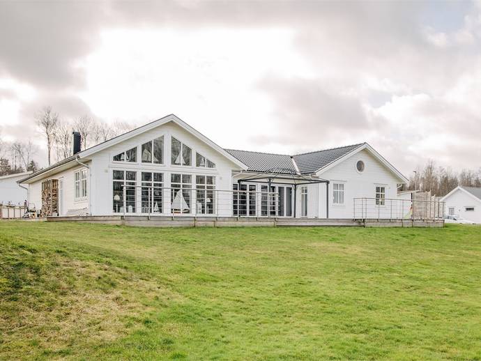 7 rok · 209 m² · Strandskogen 12