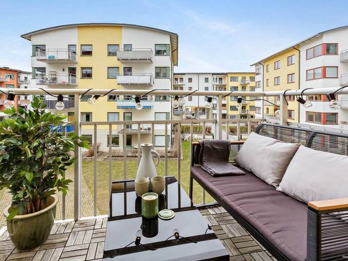 2 rok · 51,5 m² · Engelbrekts väg 16