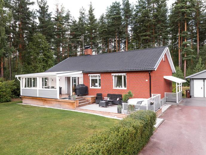 6 rok · 144 m² · Stjärnvägen 11