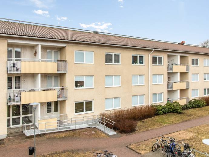 1 rok · 40 m² · Knotavägen 28