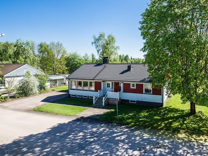 6 rok · 114 m² · Lovägen 4