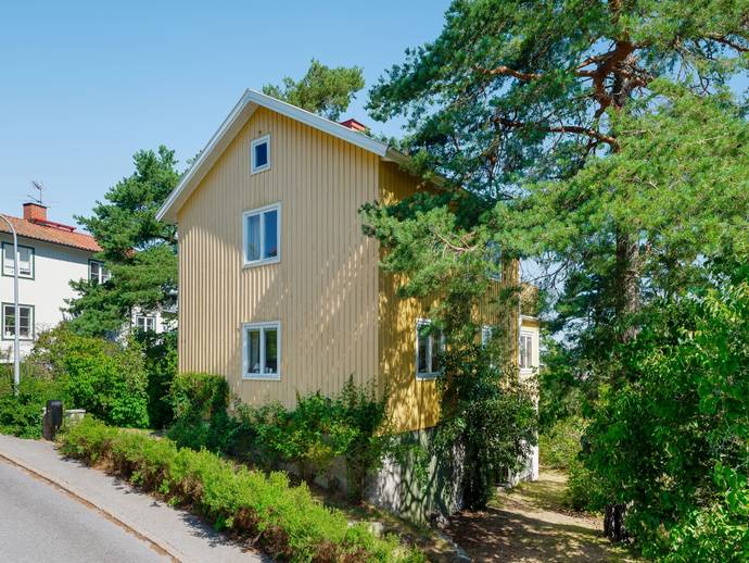 House, 7 rooms, 150 m²