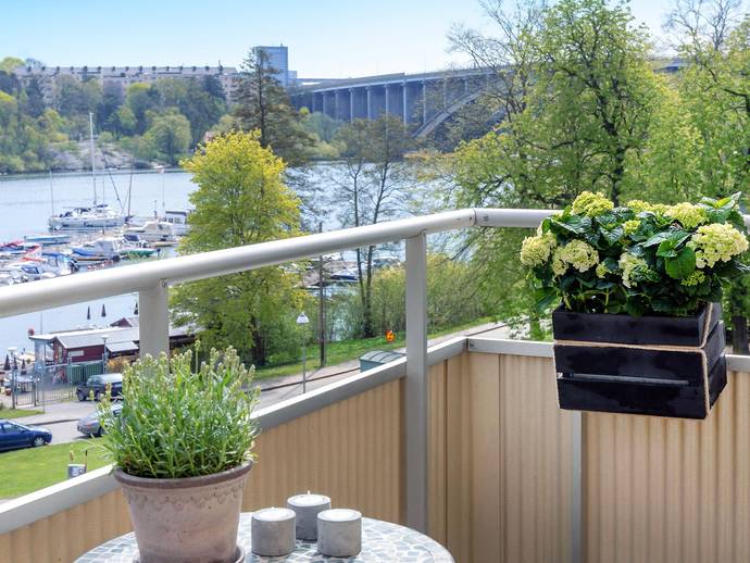 3 rok · 54 m² · Fältspatvägen 3
