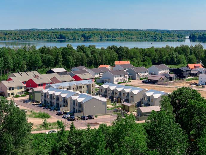 Landbovägen 6B i Bredvik, Växjö kommun - radhus till salu - Hemnet