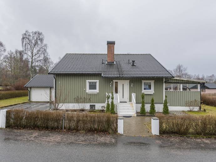 5.0 rok · 129.0 m² · Gälaredsvägen 8