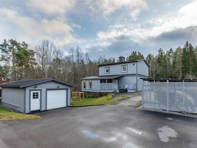 4 rok · 140 m² · Villavägen 12