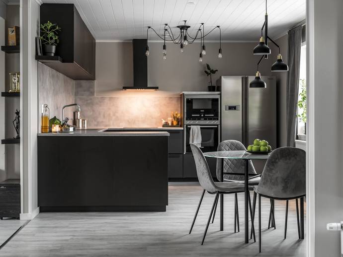 6 rok · 122 m² · Borggårdsvägen 21