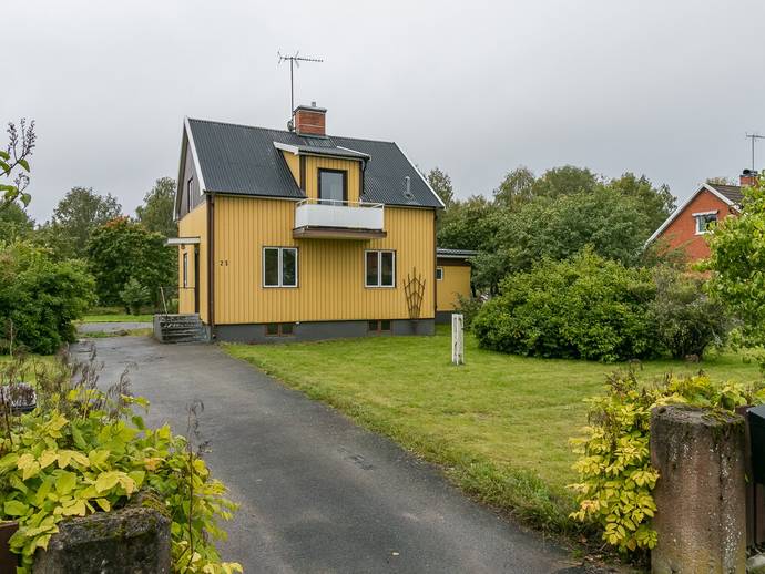 4 rok · 87 m² · Åbrovägen 25