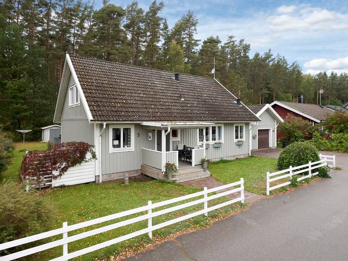 7 rok · 166 m² · Mossvägen  5