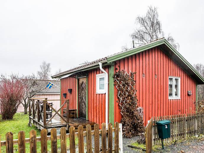 2 rok · 30 m² · Sörbackens koloniområde stuga 70