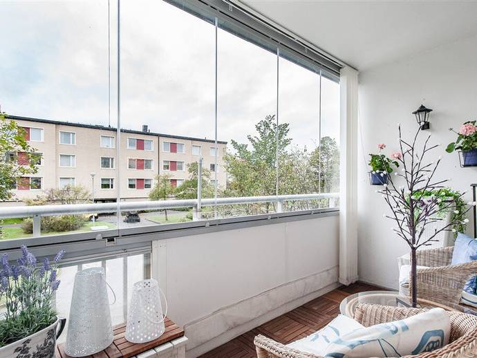 2 rok · 69,5 m² · Klarabergsvägen 3a