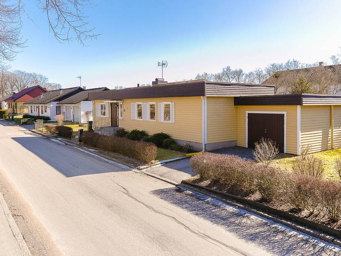 5 rok · 126 m² · Fredriksdalsvägen 10