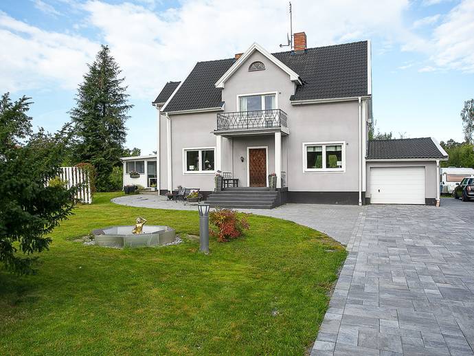 5 rok · 182 m² · Sjöåkravägen 9