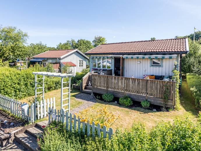 2 rok · 37 m² · Sörbackens Koloniområde Stuga 104