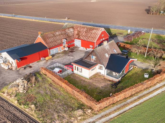 Tottarp Malmövägen 385 Såld gård/skog (Äganderätt) Staffanstorp