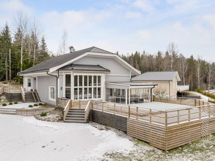 5 rok · 164 m² · Tiggeby Skogslyan