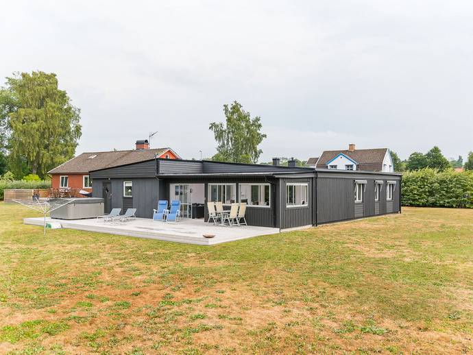 5 rok · 106 m² · Slottsvägen 1