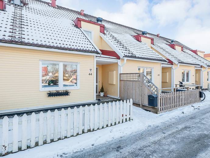 4 rok · 109 m² · Takpannevägen 44